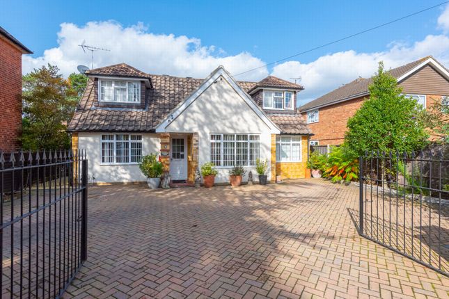 Thumbnail Detached house for sale in Reading Road, Farnborough