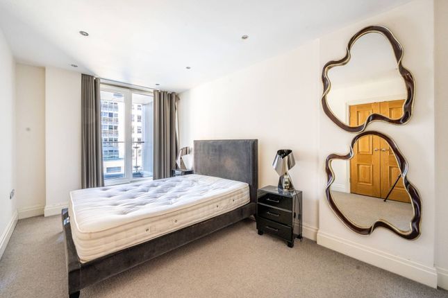 Flat to rent in The Boulevard, Imperial Wharf, London