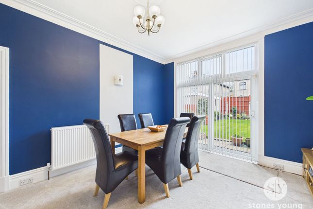 5 Hillcrest Road, Blackburn photo 3