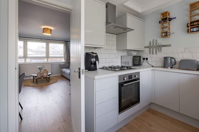 Flat for sale in New Well Wynd, Linlithgow
