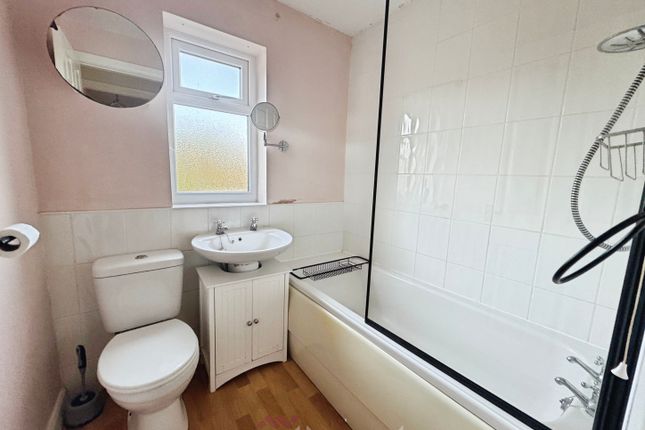 30, Paper Mill Road, Goole photo 4