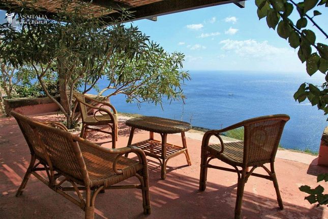 Villa for sale in Pantelleria, Sicilia, Italy
