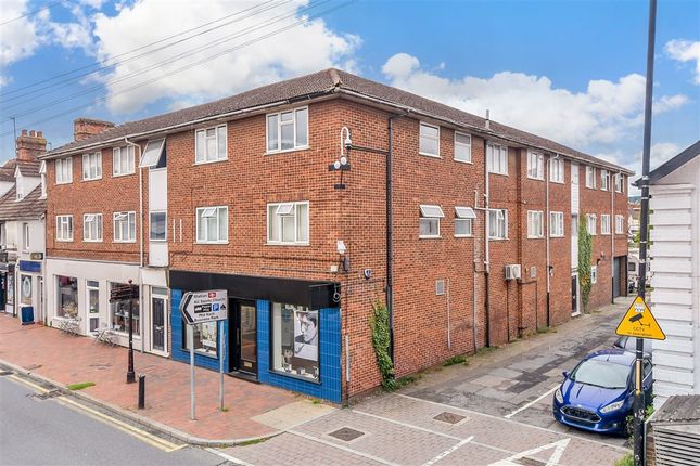1-bed flat on Malling Road, Snodland, £125,000