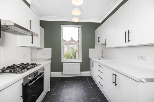 8 , Colenso Road, Clapton, Hackney, London photo 4