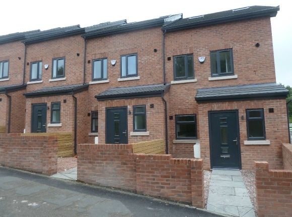 Town house to rent in Rainsough Brow, Prestwich