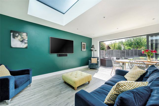 Rosemary Cottage,, Horsell Way, Surrey photo 4