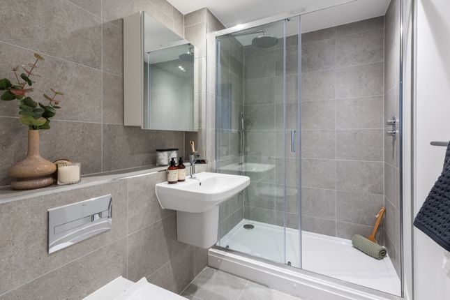 Flat for sale in Grand Avenue, Hove