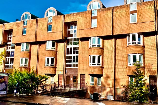 Flat to rent in St Vincent Street, Charing Cross, Glasgow