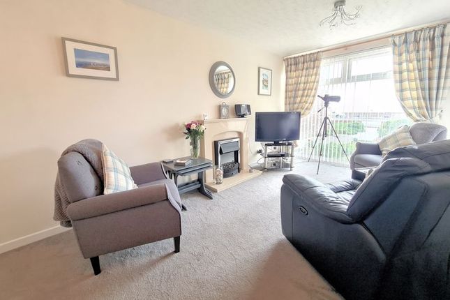 Flat for sale in East Lodge, Lee-On-The-Solent