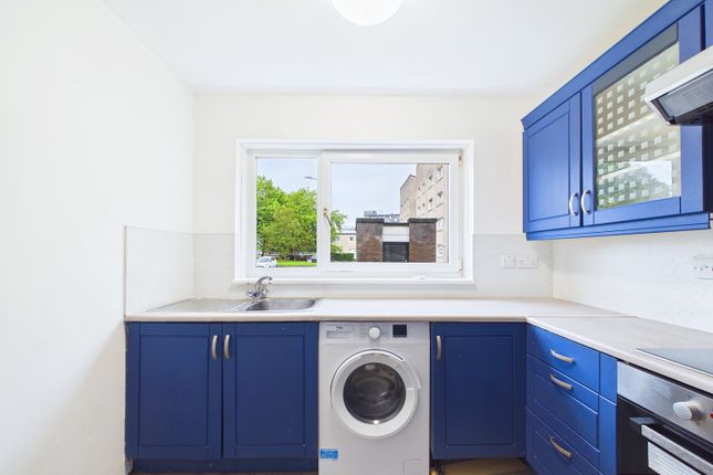 0/2, 14 MacLean Square, 14 Maclean Square, Glasgow photo 3