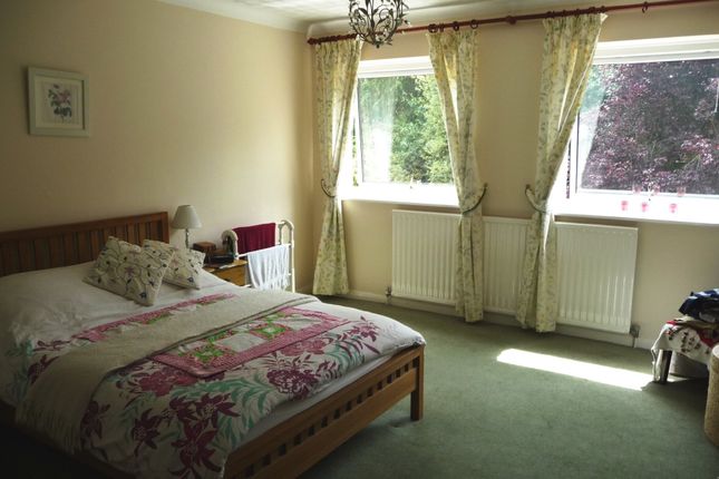 Beech Court, Guildford photo 3