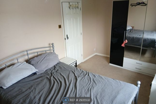 Bloomfield Terrace, Tipton photo 2