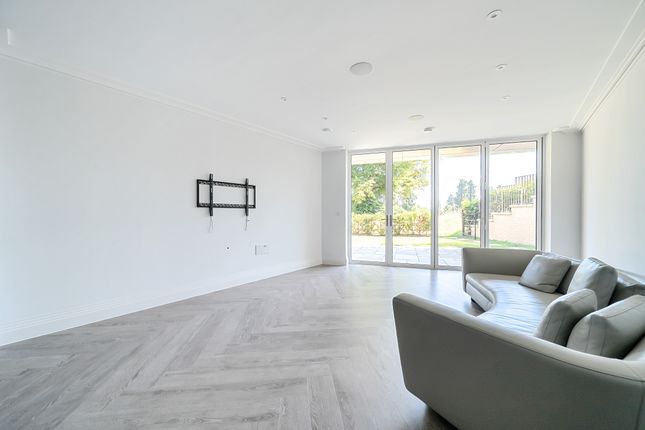 Apartment 3, Felstead, 2, Madeira Walk, Ascot photo 4