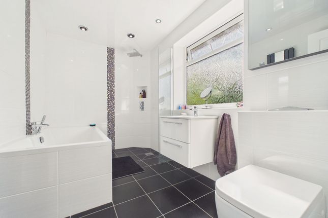 63a Cornmoor Road, Newcastle Upon Tyne photo 3