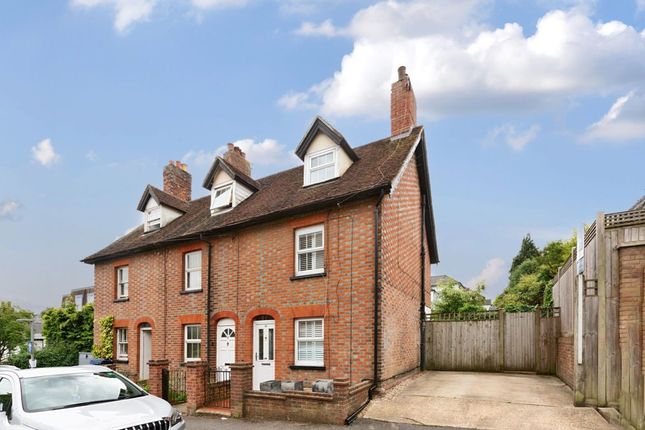 Thumbnail Terraced house to rent in Quakers Hall Lane, Sevenoaks