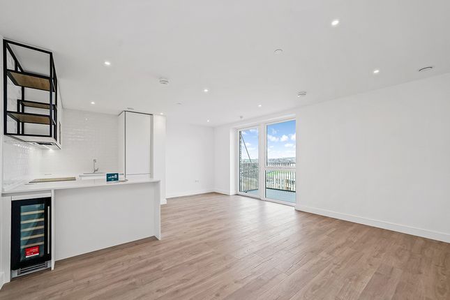 Thumbnail Flat to rent in Beresford Avenue, Stonebridge Park