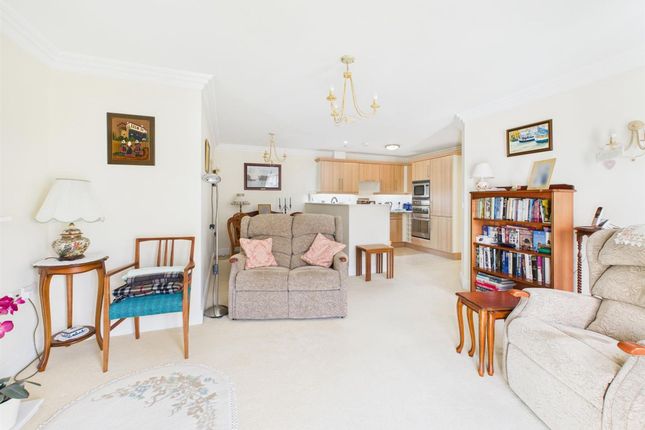 3c Barclay Mews, Cromer photo 3