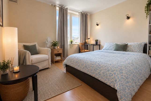 Flat 17, Parsons House, Hall Place, LONDON photo 3