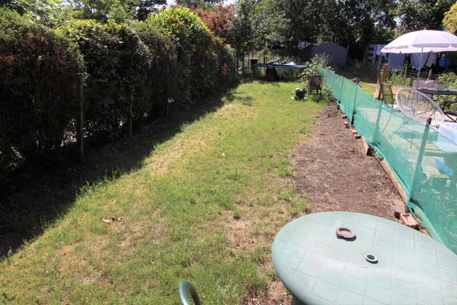 101A, Heath Road, Bedfordshire photo 4