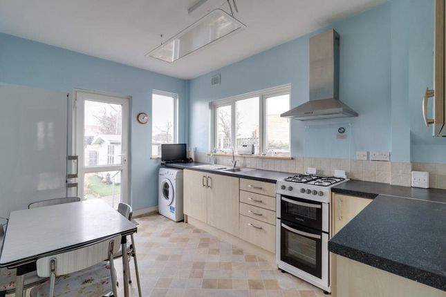 Property for sale in Olive Avenue, Leigh-On-Sea