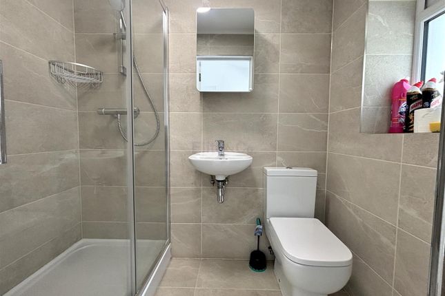 G/F Shower Room 2