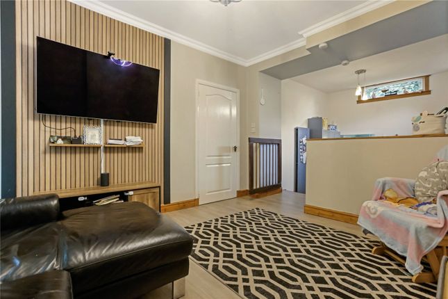 Flat A Craig Logie,, Westquarter Avenue, Stirlingshire photo 4