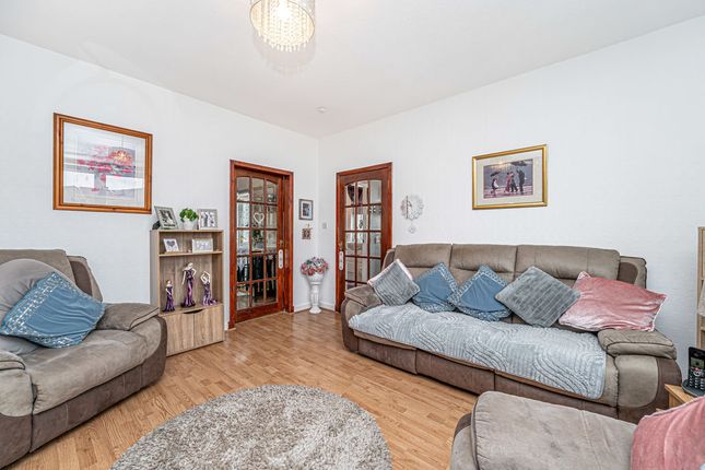 49, Cooper Ha Avenue, Lochgelly photo 4