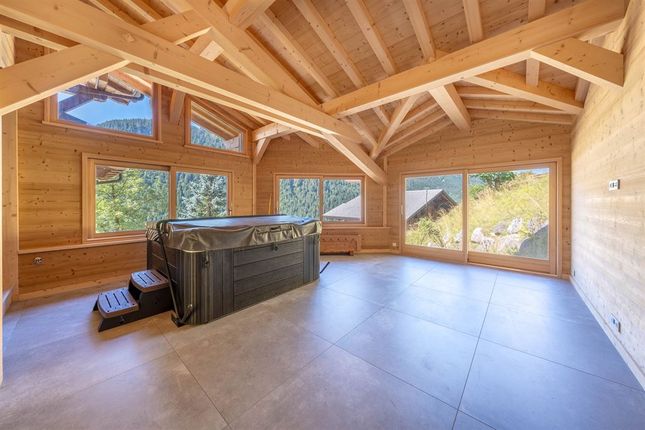 Chalet for sale in Chatel, Portes Du Soleil, French Alps / Lakes