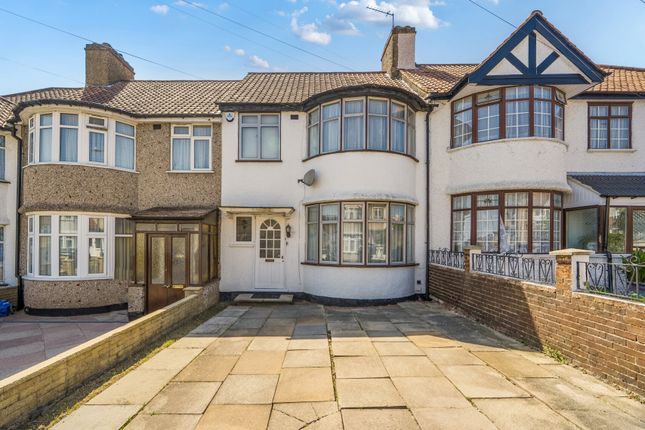 36, Summit Avenue, London photo 2