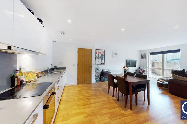 Thumbnail Flat to rent in Perry Vale, London