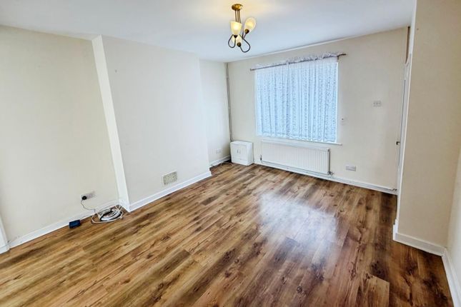 5, Compton Place, Ellesmere Port photo 4