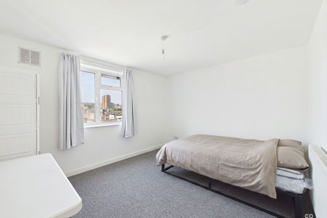 Flat 3, Nelson Place Ashton Rise, Brighton photo 2