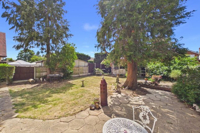11A,, Wellington Road, Surrey photo 2