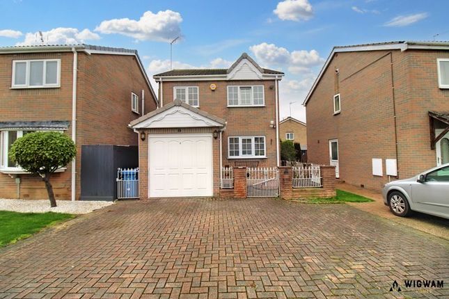 Detached house for sale in Oaktree Drive, Hull