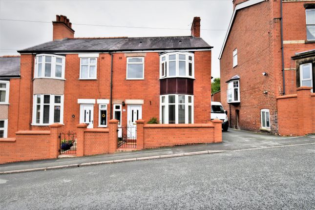 Flat to rent in Derby Road, Hightown, Wrexham