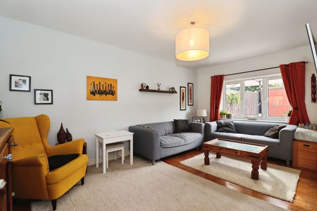 10, Rosebay Mead, Bristol photo 3
