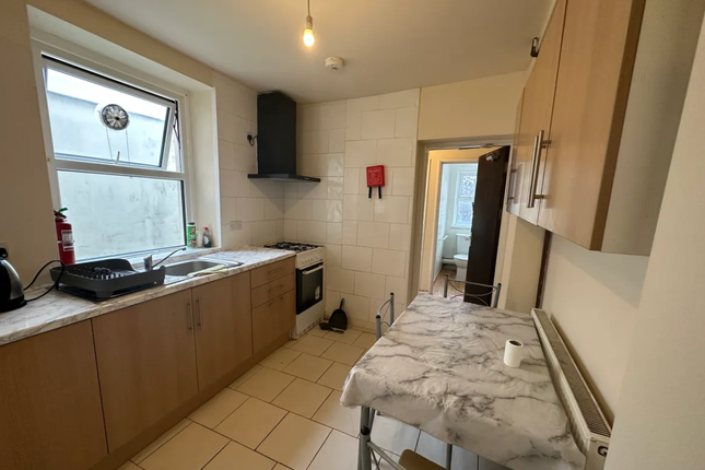 2, Vincent Street, Swansea photo 3