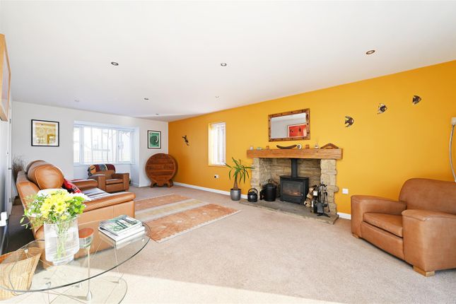 2, Orchard Mews, off Stubley Lane, Dronfield photo 2