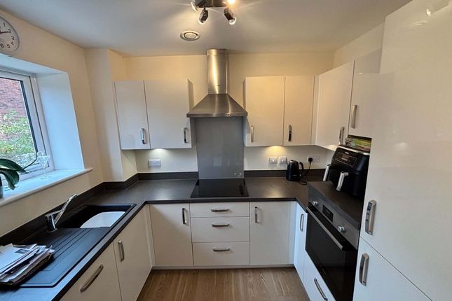 Apartment 9, William House, Thatcham photo 2