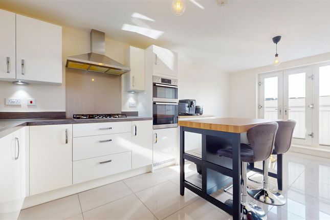 17, Vanguard Circle, Milton Keynes photo 4
