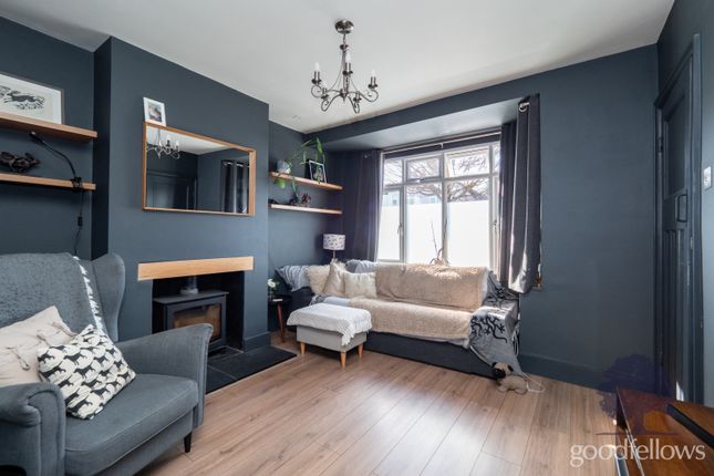 92, Hamilton Avenue, Sutton photo 4