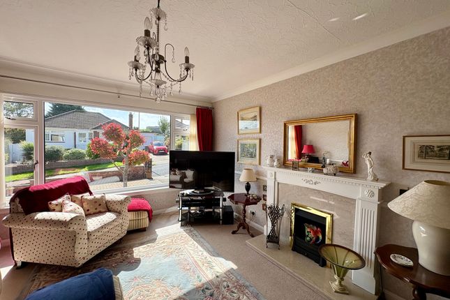 3 Swale Close, Torquay photo 3