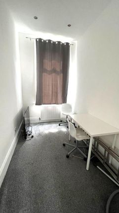 6 The Knoll, Sunderland photo 4