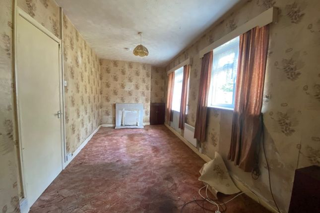 44 St. Omer Close, Mulbarton, Norwich photo 4