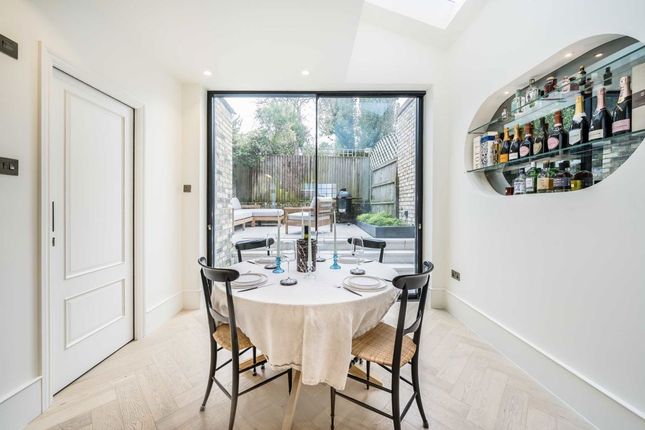 3, North Hill Avenue, London photo 4