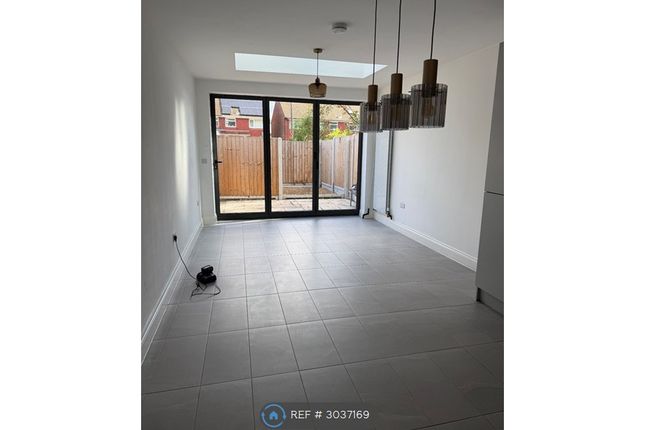 Great Cambridge Road, Cheshunt, Waltham Cross photo 2