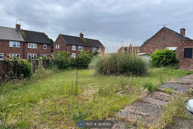 Rutland Crescent, Harworth, Doncaster photo 4