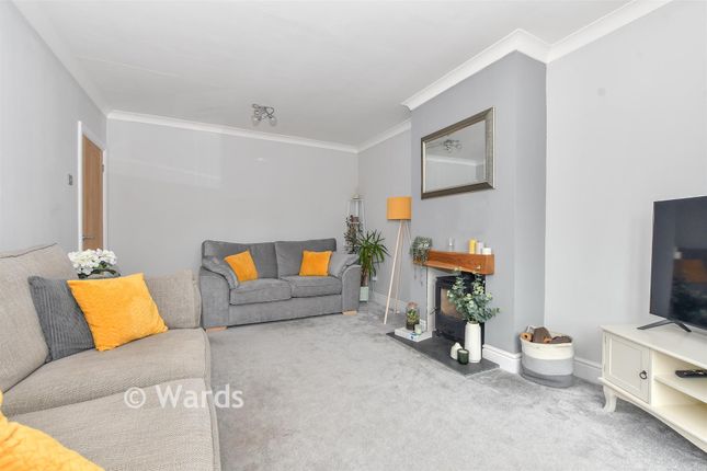 6, Cooper Road, Snodland photo 4