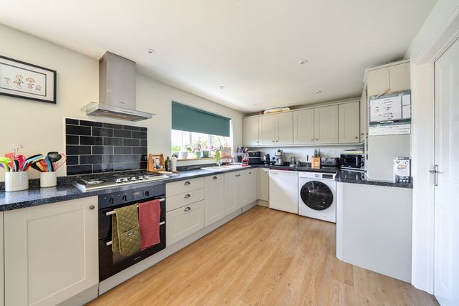 29 Rydal Drive, Tunbridge Wells photo 3