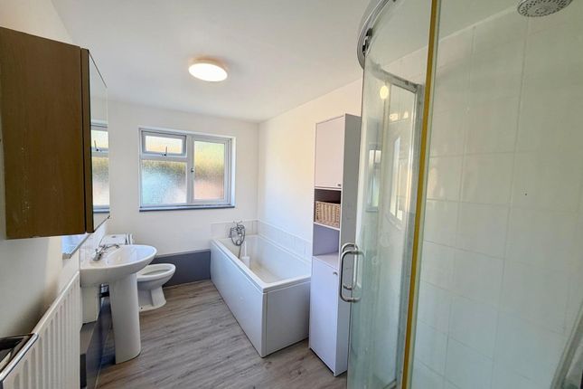 15 Freehold Street, Newcastle photo 2